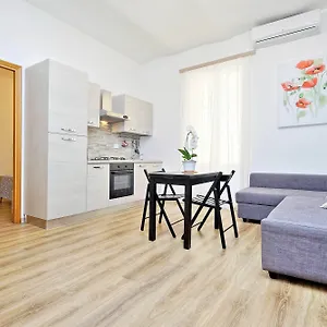 Holiday San Lorenzo District Рим